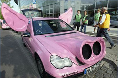 Greenpeace Mercedes Bens. Автомобиль с ушами